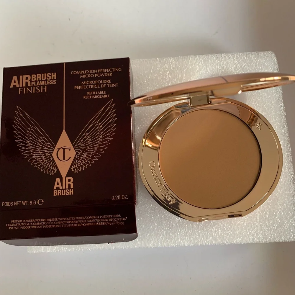Charlotte Tilbury Airbrush Flawless Finish Powder - 4 Deep